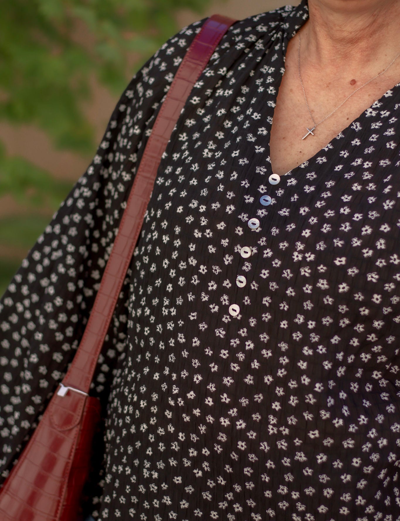 Button Blouse in Black Floral