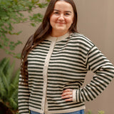 Cabin Cardi in Hunter Green