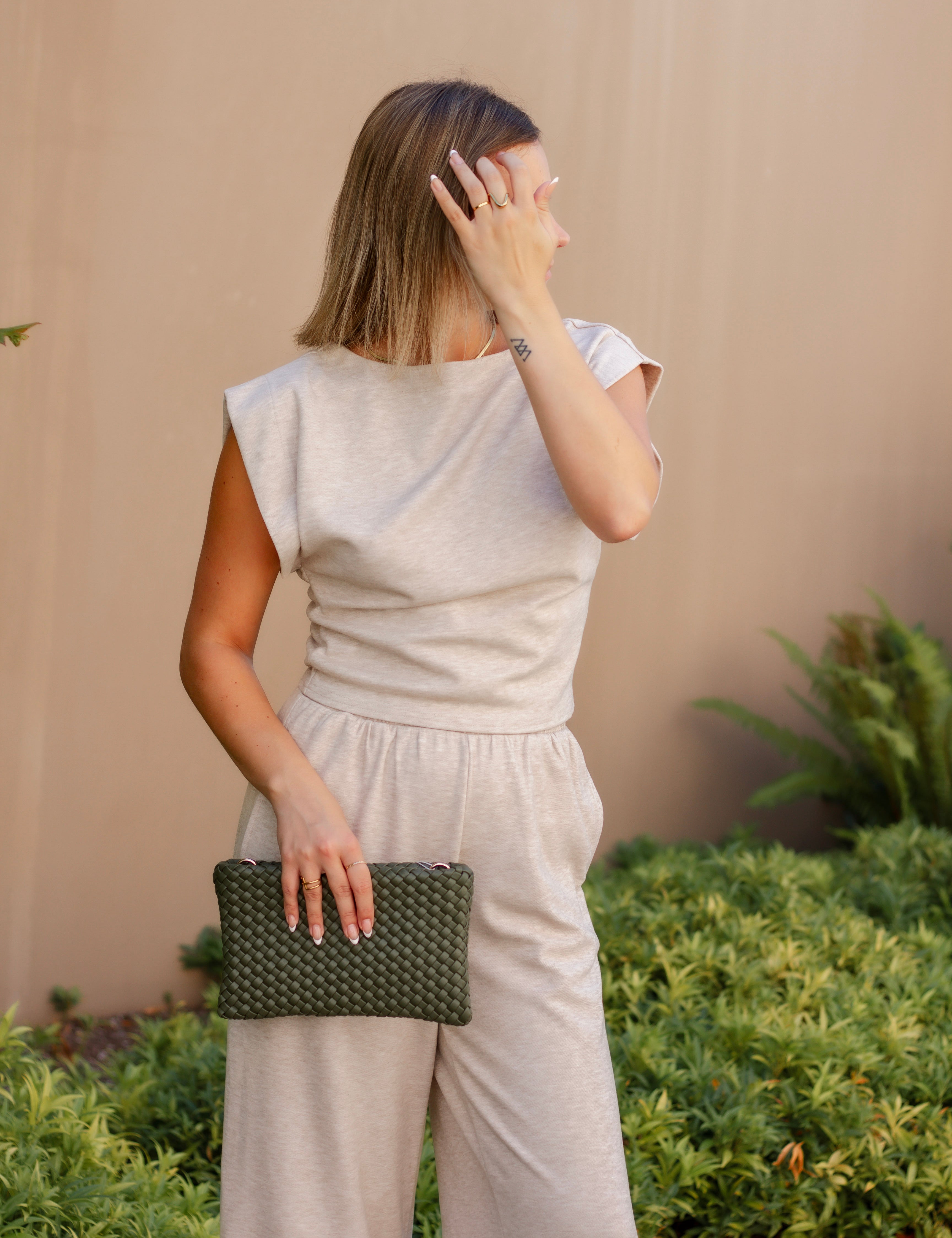 Cindy Strong Shoulder Sleeveless Knit Top