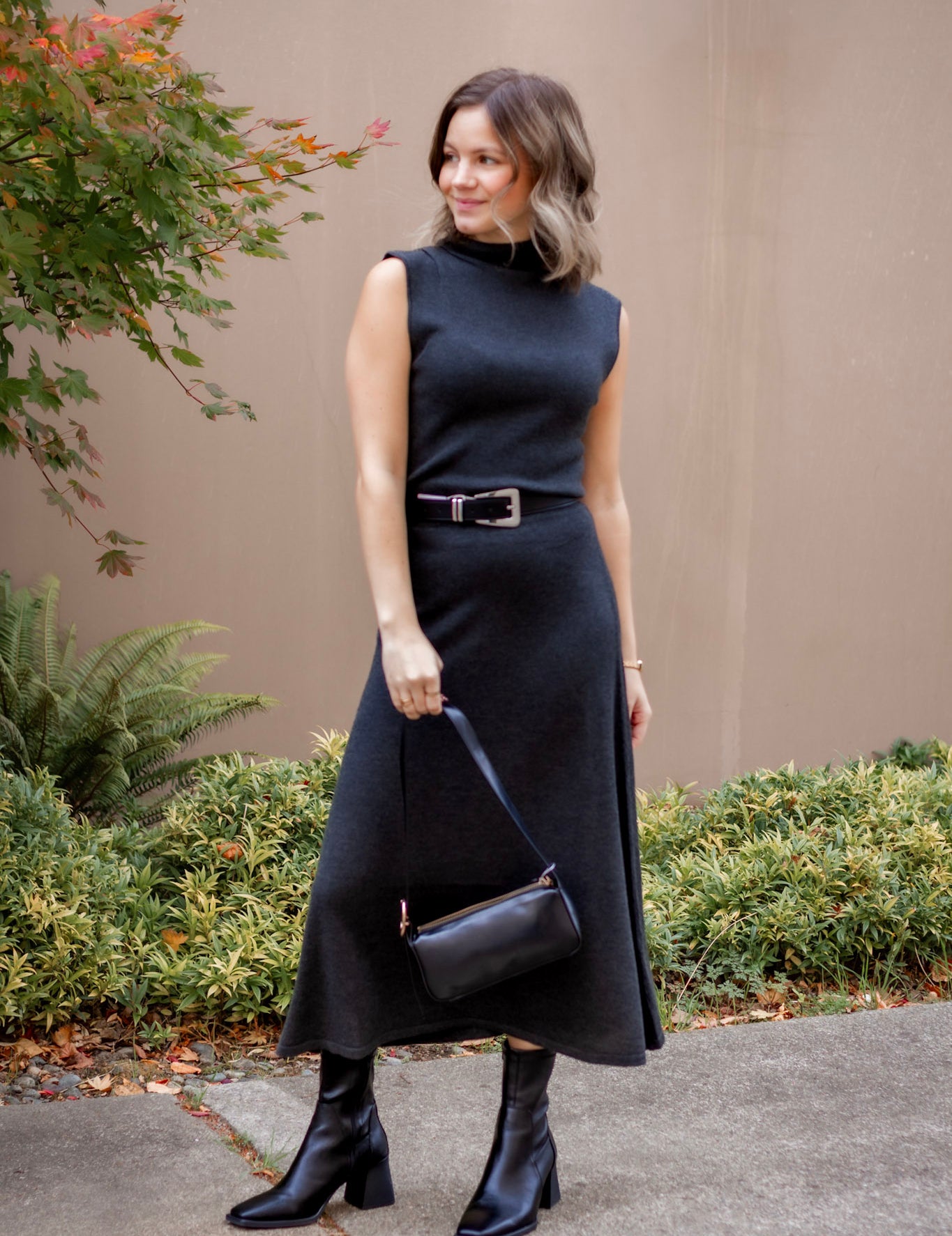 Deora Sleeveless Mock Neck Sweater
