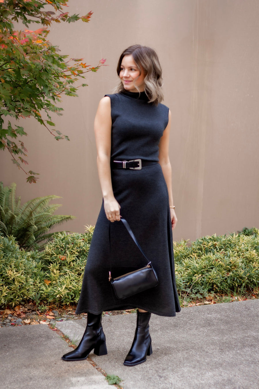 Deora Sleeveless Mock Neck Sweater