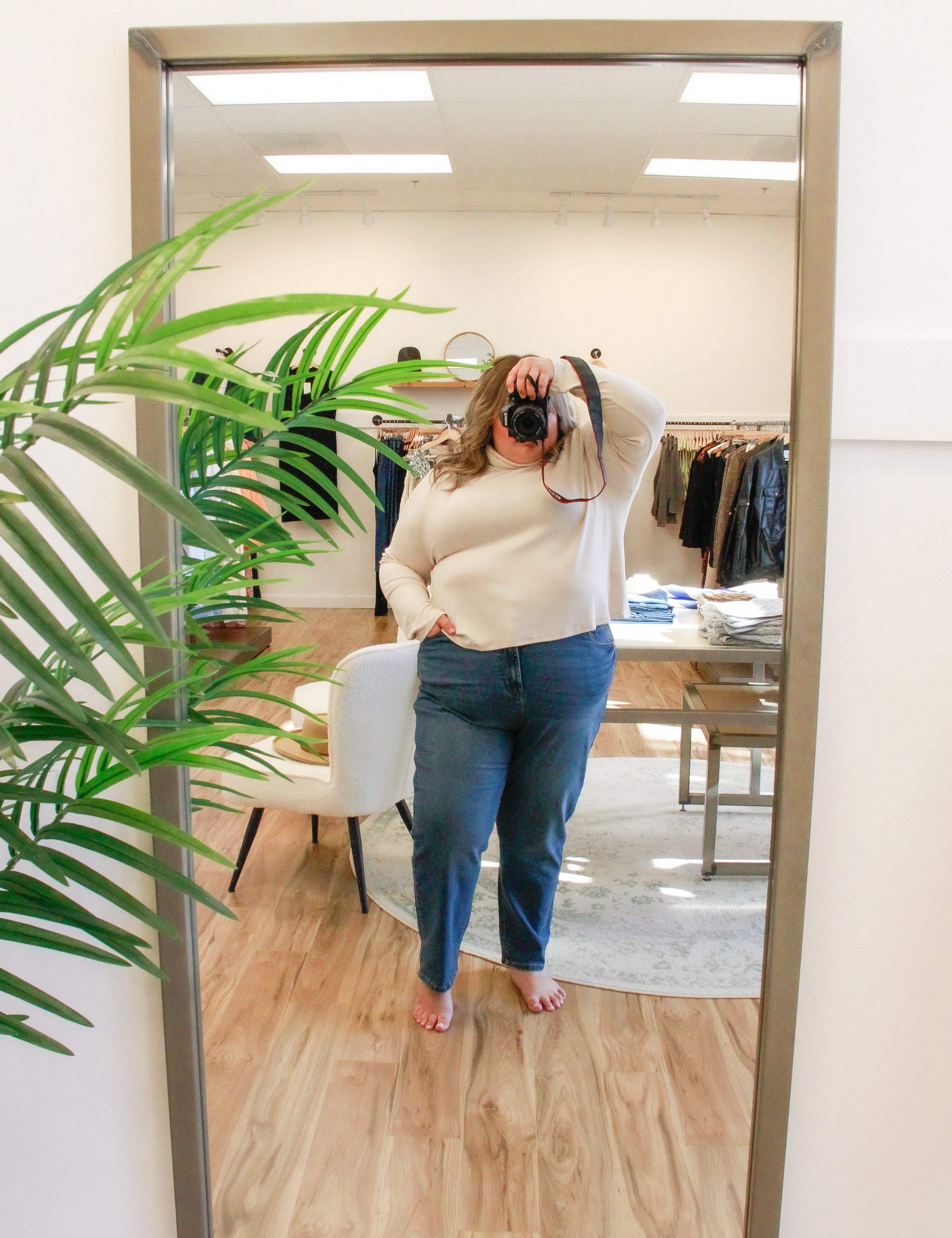 Zoe High Rise Straight Jean
