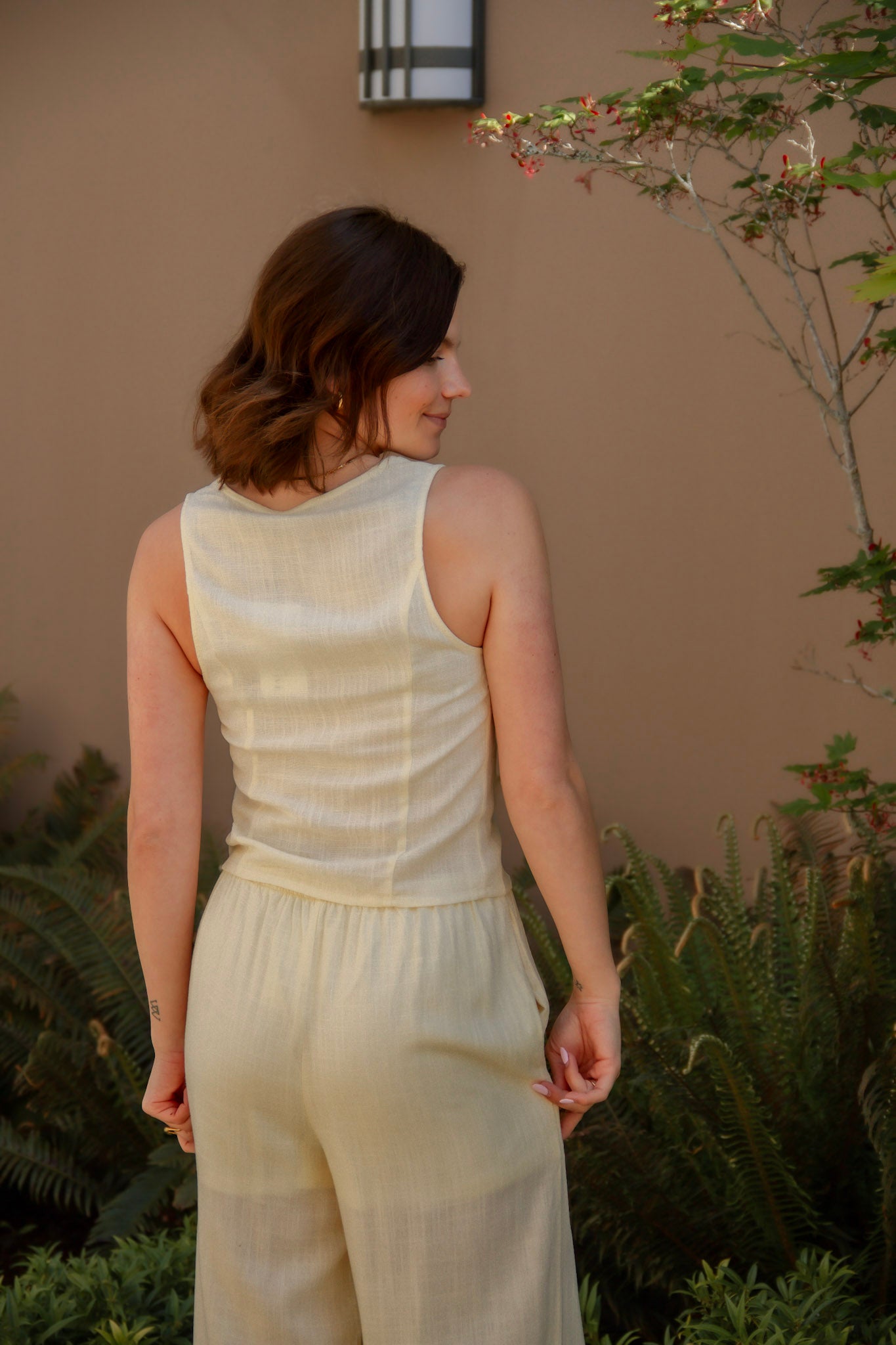 yellow linen tank and pant set